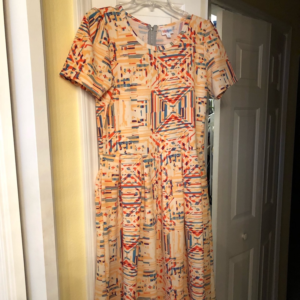 LuLaRoe Amelia Dress size L
